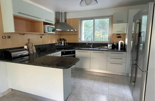 Saint Antoine Apartment | Nice west, 80m2, 3 bedrooms, swimming pool, tennis court, air conditioning, sea view and top floor