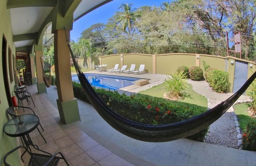 Potrero Hotel | Nicely priced hotel room with 2 beds in Potrero with pool - TV and AC