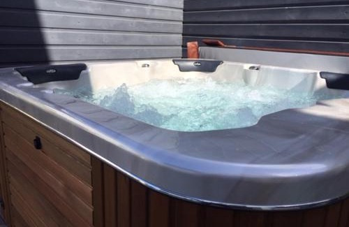 Saint-Andre Apartment | Nicole Résidence avec piscine chauffée & jacuzzi