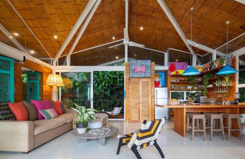 Buenos Aires Hotel | Nido Del Mar - Art-filled Beach House