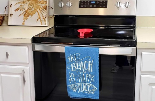 St. Augustine Beach Villa | NIGHT OF LIGHTS! HEATED POOL & TENNIS CLEAN,2BR,2BA VILLA, 5-STAR REVIEWS!