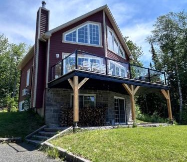 Saint-Joachim Ski Chalet | Night Sky Cottage