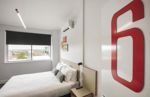 Camp Hill Hotel | Nightcap at Camp Hill Hotel