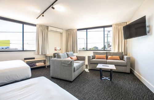 Annerley Hotel | Nightcap at Chardons Corner Hotel