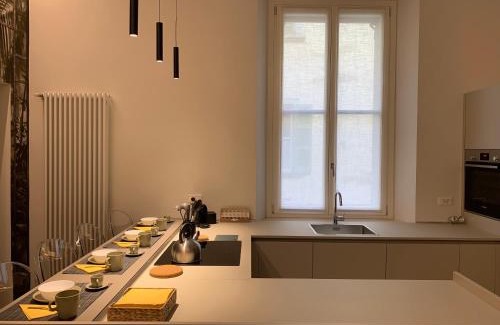 Parma City Centre Apartment | Niki O. Charme
