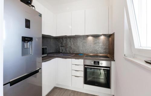 Arbanija House | Nine-Bedroom Holiday Home In Arbanija
