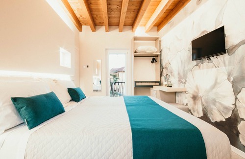 Solcio Bed & Breakfast | Ninfee Suite in Gio&Leo GuestHouse - Lakeside L&B