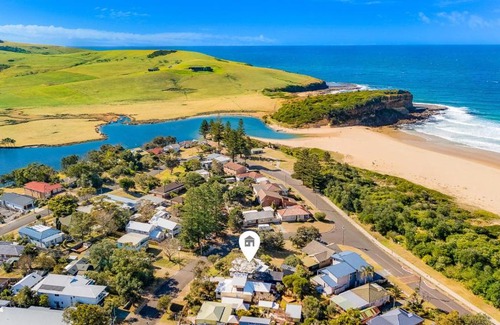 Werri Beach House | NIRVANA SEASIDE COTTAGES, Werri Beach, Gerringong & Surrounds