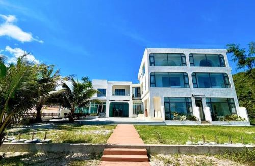 Wanning Hotel | Nirvana Seaview Homestay