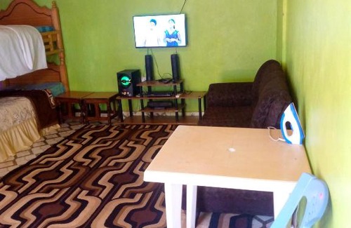 Mutunduri Apartment | Njoki's Hideaway