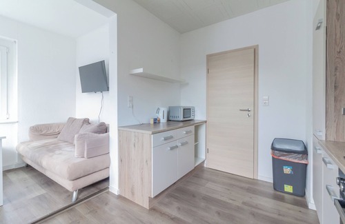 Heilbronn Apartment | nJoy! worker apartment in Heilbronn with garden