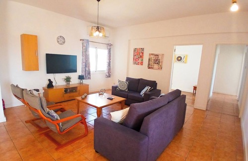 Larnaca City Centre Apartment | nLovely, Spacious apartment.