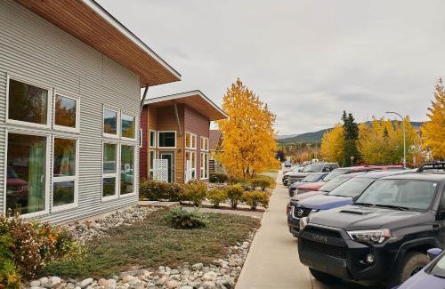 Whitehorse House | NN - The Kit 4 - Downtown 1-Bed 1-Bath
