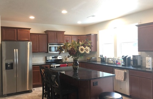 Deschutes River Woods House | nnBeautiful 6 bedroom, 3 bathroom house custom built for vacation rental.