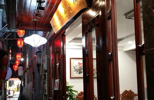 Yangshuo Hotel | No.10 Rive View Inn(Yangshuo West Street)