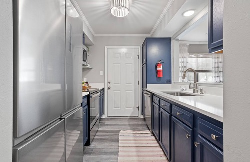 Bay St Louis House | No Cleaning Fee! King Suite. Sleeps 6. 2.5 Baths. 4 blocks to the Beach!