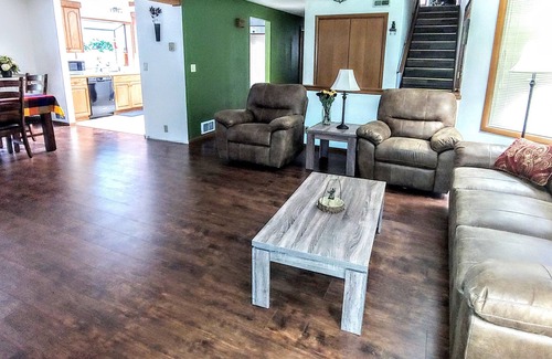 Packwood House | NO CLEANING FEE! Packwood special! Price includes up to 10 people.