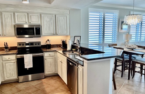 Gulf Shores Condo | No Host Fees, Huge Beachfront Pool, 17th Floor East Corner Unit with 2 Balconies