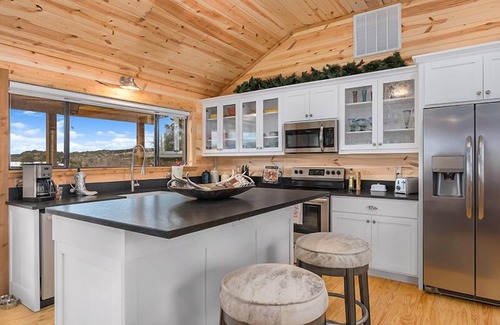 Fredericksburg Cabin | No Rancho Properties Texas Haus | Hot Tub | Beautiful Views