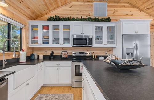 Fredericksburg Cabin | No Rancho Properties Texas Haus | Hot Tub | Beautiful Views