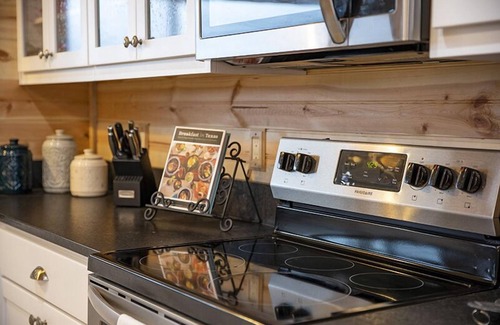 Fredericksburg Cabin | No Rancho Properties Texas Haus | Hot Tub | Beautiful Views