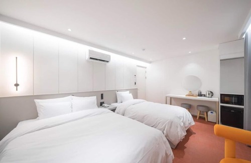 Chilgok Hotel | No25 Hotel Gumi