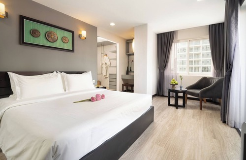 Chamkar Mon Hotel | Noblesea Art Hotel, A charming 4 Star Khmer style boutique hotel and Restaurant