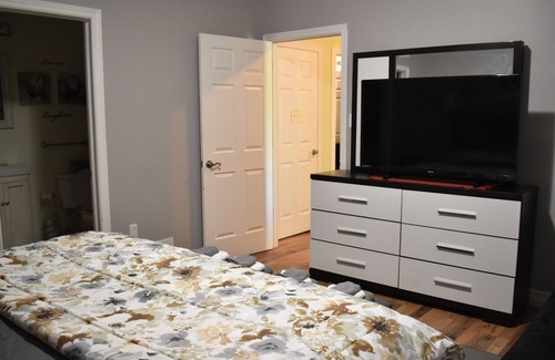 Port McNicoll Bed & Breakfast | Noel's Nest Country Bed and Breakfast with a Caribbean Twist