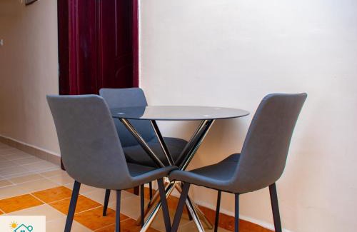 Kisumu Apartment | Nolcare cozy Haven Near Fairways Hotel and 5minutes drive to Grand Royal Swiss Hotel Kisumu