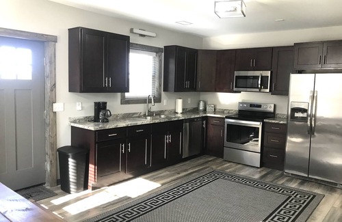 Oakland House | Nonna’s Place - Pole Barn Dwelling Near Mammoth Cave