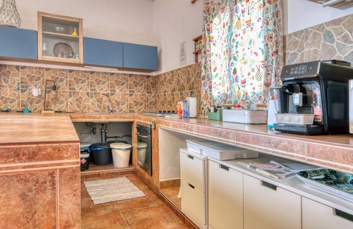 Tinajo Ski Chalet | NoPasaNada: apartmento privado el Hierro, vistas al jardín