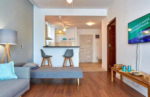 Mamaia-Sat Apartment | Nordic 81 Onix Blue
