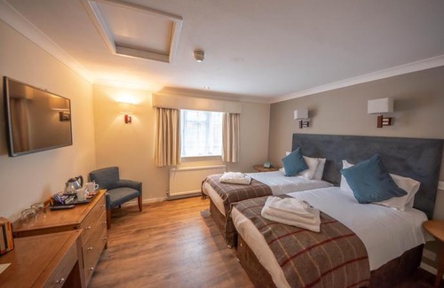 Arundel Hotel | Norfolk Arms Hotel Arundel