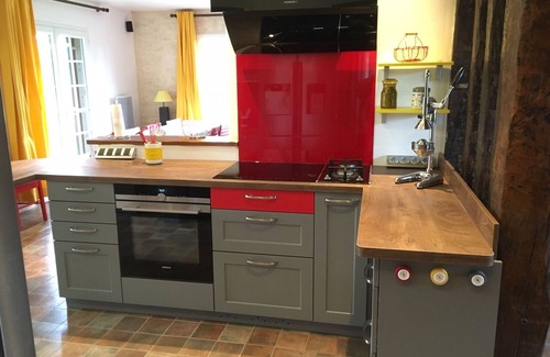 Lieurey Villa | Normandy villa 4*, air conditioned, private heated covered pool, peaceful garden