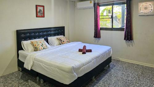 Thung Samo Hotel | Norn nee Na Khao Kho นอน นี่ นะ เขาค้อ