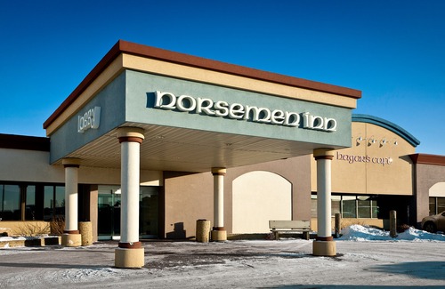 Camrose Hotel | Norsemen Inn