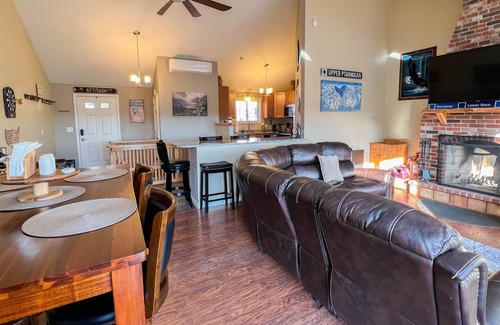 Birch Hill House | North Conway "Hidden Gem" with Panoramic Views!