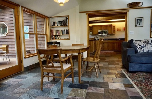 La Pointe House | North House - Custom-built Home tucked away in the Woods, near Russell Bay!