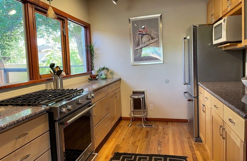 Rio Grande Blvd House | North Valley Mid Century Modern Retreat