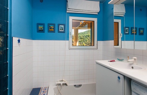 Mollans-sur-Ouveze Villa | North Ventoux, luxurious Bastide, shared pool