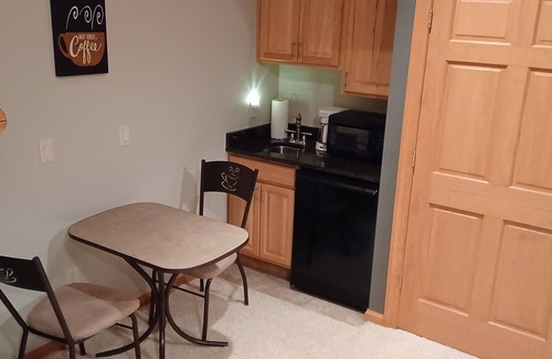 Arkdale Condo | Northern Bay 4 Bdrm 3 Ba 2 Floor Condo On The Lake