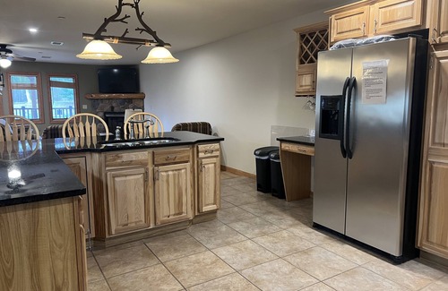 Arkdale Condo | Northern Bay Golf Resort and Marina - 3 bed on Castle Rock Lake!