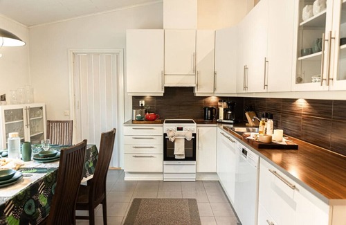 Lantinen District House | Northern Lights Kota Stay By BookLapland