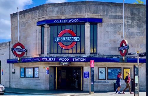 Lavender Fields House | Northern Line Double Room Stay with Free Parking