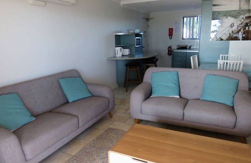 South West Rocks Apartment | NORTHPOINT UNIT 6 - 100 METRES TO THE BEACH
