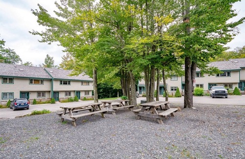 Timberline Condo | Northwoods F9Northwoods F9 - Walk-to-Slope at Timberline Mountain