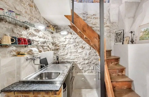 Notre Dame House | Notre Dame Romantic's Air Conditioning Apartment Paris Latin Quarter La Sorbonne