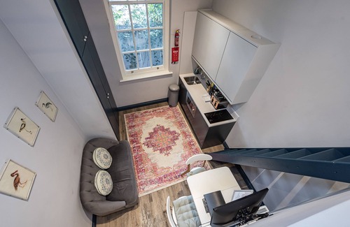 Pembridge Apartment | Notting Hill Studio 5 mins from Portobello Road & 10 mins from Kensington Palace