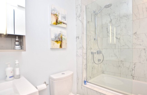 Laval-des-Rapides Apartment | Nouveau Condo au Centre Ville de Laval
