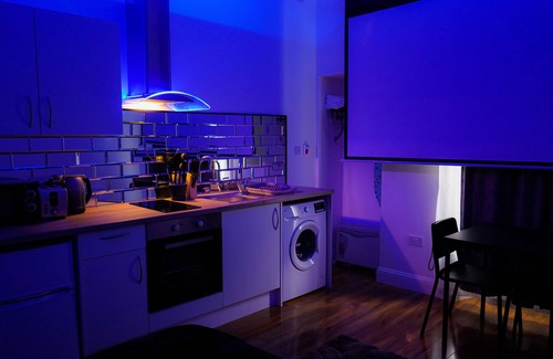 Pollokshields Apartment | Novana ApartHotel